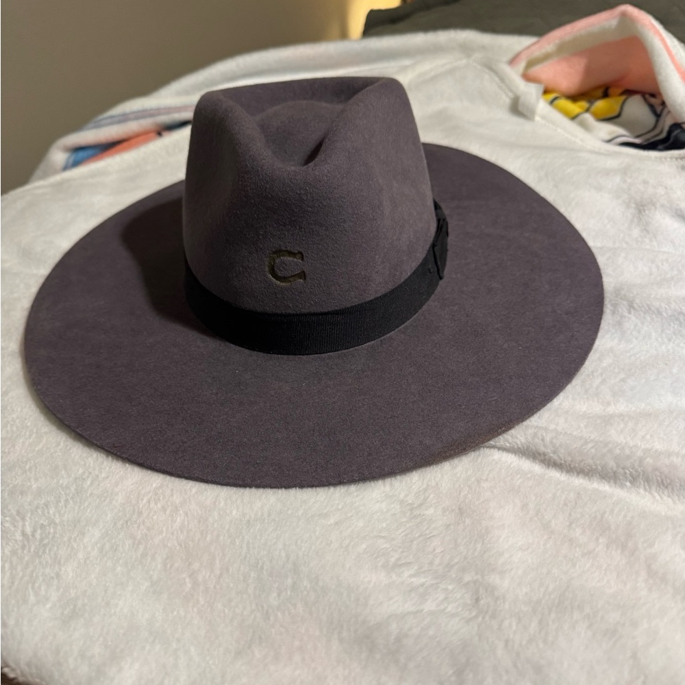 Womens Wide-Brim Felt Fedora Hat in Charcoal Gray